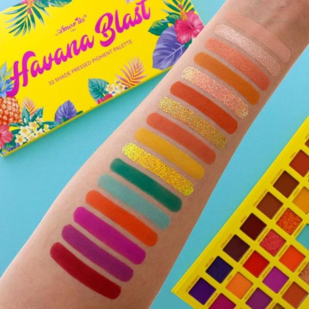 Havana Blast 32 Shade Eyeshadow And Glitter Palette By Amor Us Brand.